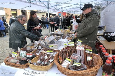 Gdansk. Wolny Targ na ul Ogarnej. PIerwsza z cyklu...