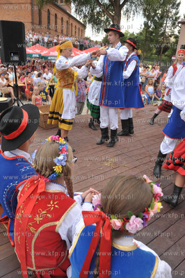 Chmielno. Kaszuby. Inscenizacja wesela kaszubskiego...