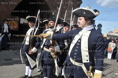 Gdańsk. Plac między Złotą Bramąi Katownią. Historyczna...