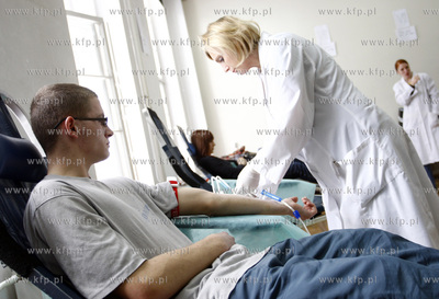 Gdansk. Zespol szkol hotelarsko gastronomicznych. Uczniowie...