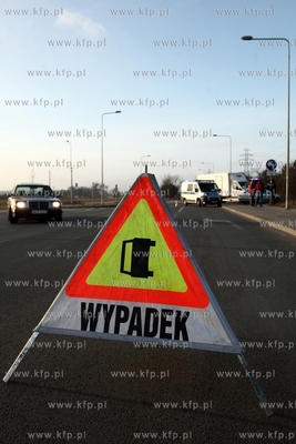 Wypadek drogowy na ulicy Uczniowskiej w Gdańsku. Zderzyły...