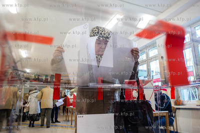 Sopot. Szkoła podstawowa nr. 8. Wybory samorządowe....