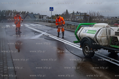 Oficjalne otwarcie wiaduktu w Niestępowie, który...