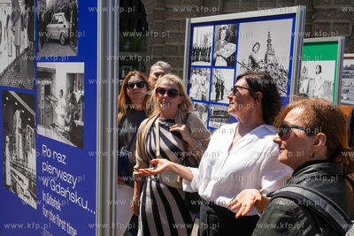 Plac między Katownią a Bramą wyżynno. Otwarcie...