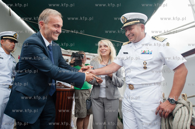 Gdynia. Wizyta prezydenta miasta Gdyni Wojciecha Szczurka...