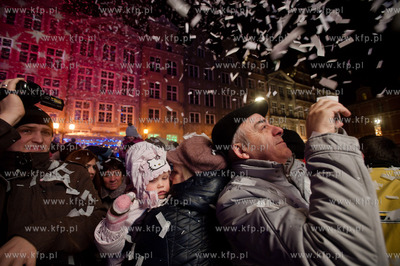 Gdansk. Dlugi Targ. Uroczyste zapalenie swiatelek na...