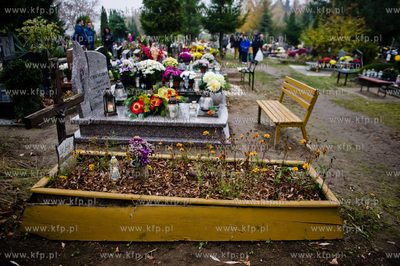 Gdansk. Cmentarz Lostowicki. Dzien Wszystkich Swietych....