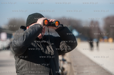 Gdynia. Słoneczna, jednak mroźna pogoda na gdyńskiej...
