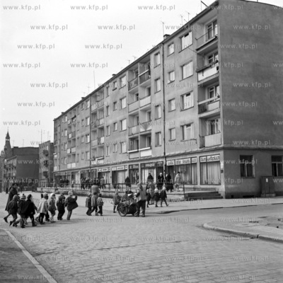 Przedszkolaki na wycieczce. 
04.1971
0000311z_kwiecien1971
Fot....