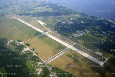 Lotnisko Babie Doly w Gdyni 2006 fot. Sebastian Elijasz...