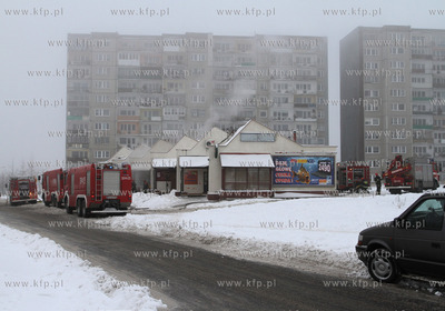 Pozar w sklepie rybnym na Gdanskim osiedlu Morena,...