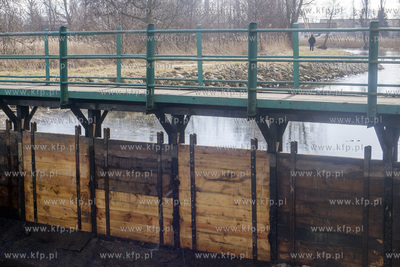 Ze wzgledu na prace konserwatorskie Elektrowni Wodnej...