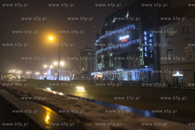 Sopot. Iluminacje świetlne na Placu Przyjaciół Sopotu.
21.12.2018
fot....