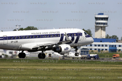 Lotnisko im. Lecha Walesy w Gdansku Rebiechowie. Samolot...