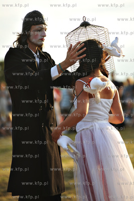 XIII edycja Festiwalu Teatrow Ulicznych FETA. FETA...