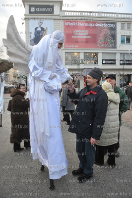 Swiateczne wigilijne spotkanie mieszkancow i wladz...