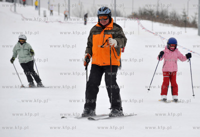 Stok narciarski w Przywidzu na Kaszubach. Na miejscu...