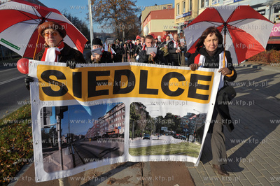 Dzielnicowe obchody Dnia Niepodleglosci w Gdansku Siedlcach...