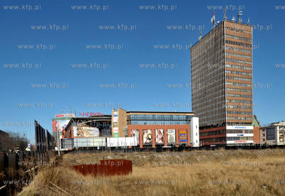 Gdansk skrzyzowanie ul. Rajska i Heweliusza. W glebi...