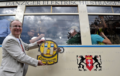 Gdańsk. Oficjalna prezentacja zabytkowego tramwaju...