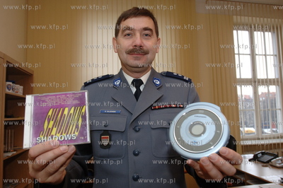 The Shadows to ulubiony zespol Komendanta Policji Miejskiej...