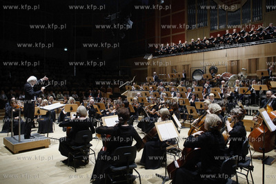 Gdansk. Polska Filharmonia Baltycka. Premierowe wykonanie...