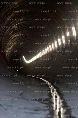 Tunel pod Martwa Wisla, wywiercony przez maszyne TBM.
17.01.2014
fot....