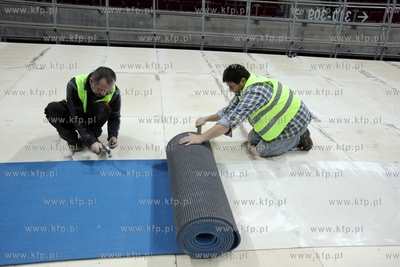 Sopot. Przygotowania hali Ergo Arena do organizacji...