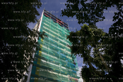 Gdańsk Zaspa. Monumental art. Nz. powstaje mural autorstwa...