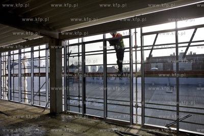 Tzw. Szkieletor przy ul. Słowackiego w Gdańsku, zmienia...