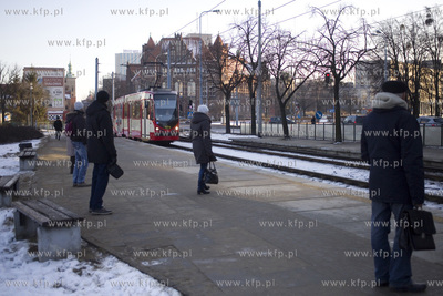 Przystanek tramwajowy Plac Solidarności w Gdańsku.
14.02.2017
fot....