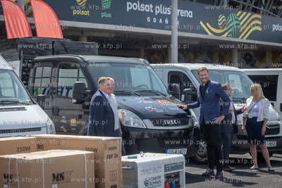 Polsat Plus Arena Gdańsk. Prezentacja samochodów,...