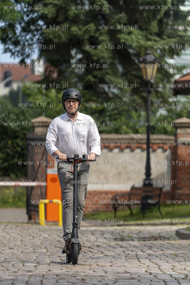 Konferencja radnych PiS Przemysława Majewskiego i...