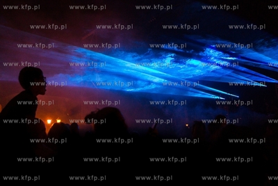 Gdańsk, Targ Węglowy.  Koncert Mesajah i pokaz laserowy...