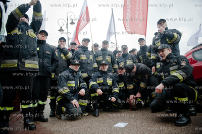 Gdansk. Pikieta Federacji Zwiazkow Zawodowych Sluzb...