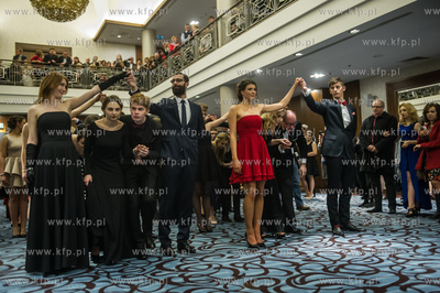 Sopot. Centrum konferencyjne hotelu Sheraton. Studniowka...