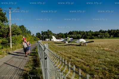 Lotnisko w Jastarni. 19.08.2015 fot. Mateusz Ochocki...