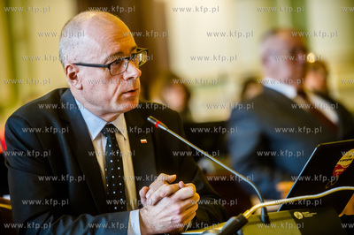 Gdansk. Nowy Ratusz. XXXIV Sesja Rady Miasta Gdanska....