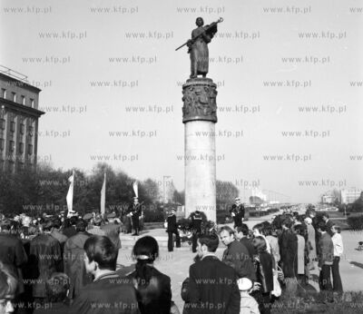 Gdynia. Skwer Kosciuszki. Uroczystosci z okazji Dnia...