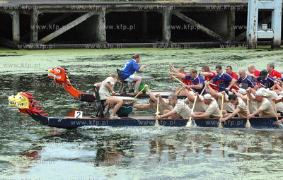 Baltic Sail Gdansk. Wyscigi smoczych lodzi na Motlawie29.07.2006...