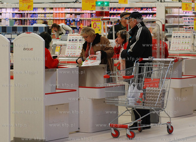 Hipermarket Port Rumia - Centrum Handlowe AUCHAN przy...