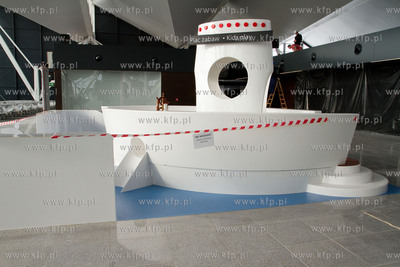 30 najaktywniejszych fanow lotniska na facebooku mialo...