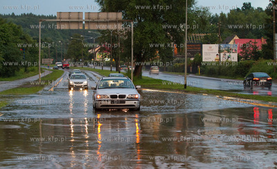 Zalana ulica Potokowa po obfitym opadzie deszczu. 19.07.2012...