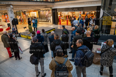 Gdańsk, Centrum Handlowe Manhattan. Spotkanie promocyjne...