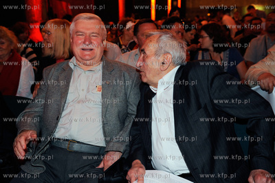 Gdansk, dawna hala Stoczni Gdanskiej, debata pt "Ekonomia...