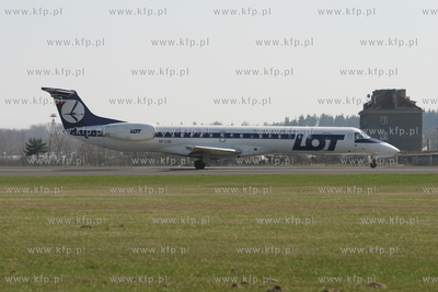 Port lotniczy w Gdansku Rebiechowie. Samolot Polskich...