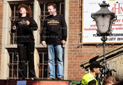 Gdansk. Dlugi Targ. Happening pt Aktorzy Przyjechali...