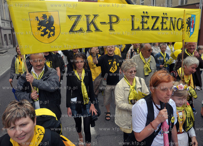 XIII Swiatowy Zjazd Kaszubow w Leborku. Barwny korowod...