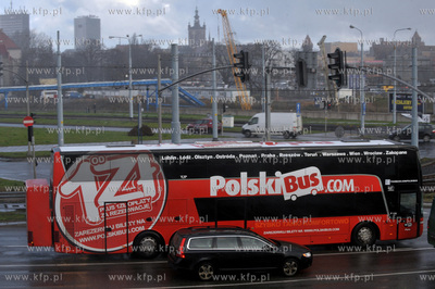 Gdansk. Budowa podziemnej linii kolejowej doprawadzaj...