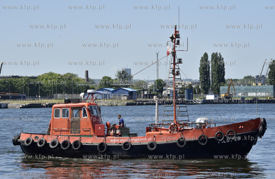 Kanał portowy Portu w Gdańsku. Nz. Pilot 25 24.05.2018...